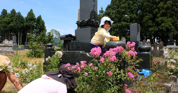 沖縄のお墓掃除：10の道具