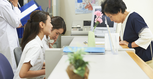 ①死亡診断書の受け取り